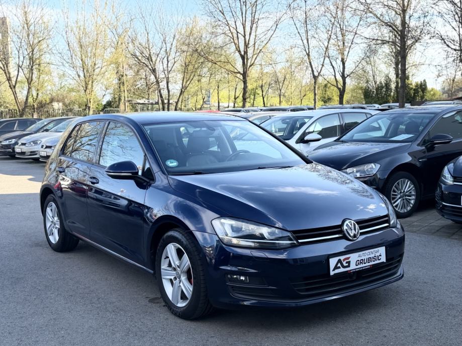 VW Golf 7 1,6 TDI *Top oprema* *Servisna* *RADAR* 2013 - rabljeno vozilo